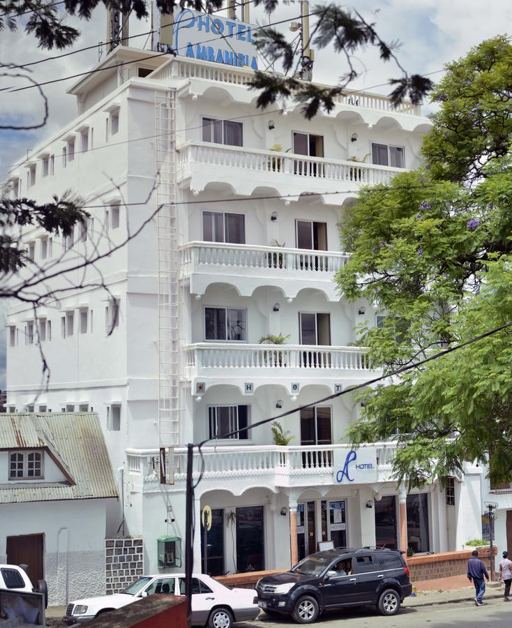 A L'Hotel Антананариву Екстериор снимка